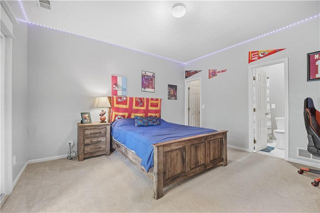 16024 Meadow Lane, Stilwell, KS 66085