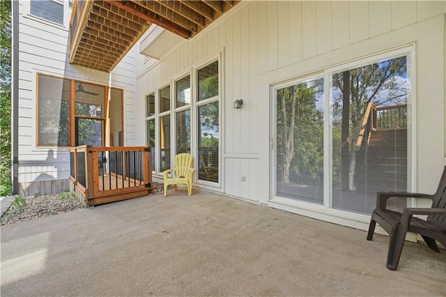 16024 Meadow Lane, Stilwell, KS 66085
