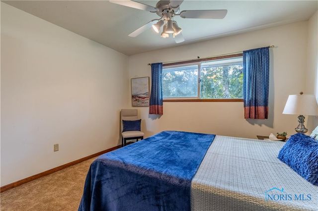 28902 Bates Road, Perrysburg, OH 43551