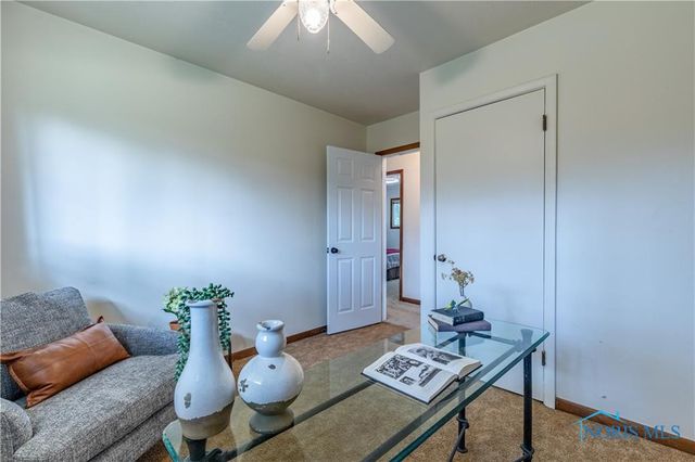 28902 Bates Road, Perrysburg, OH 43551