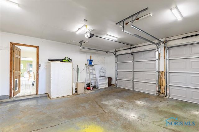 28902 Bates Road, Perrysburg, OH 43551