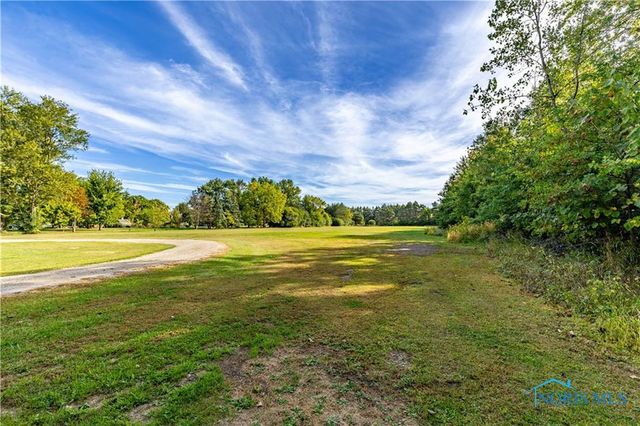 28902 Bates Road, Perrysburg, OH 43551