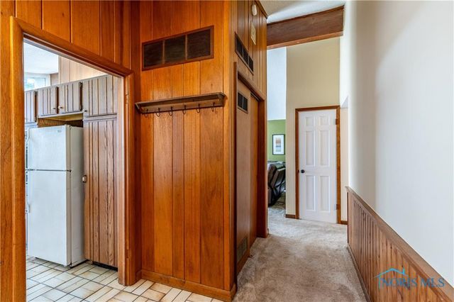 28902 Bates Road, Perrysburg, OH 43551