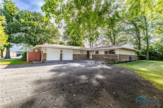 28902 Bates Road, Perrysburg, OH 43551
