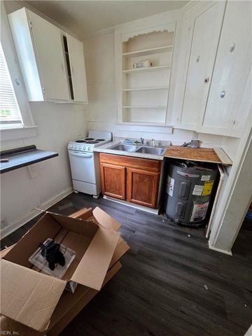 301 S Broad ST, Suffolk, VA 23434