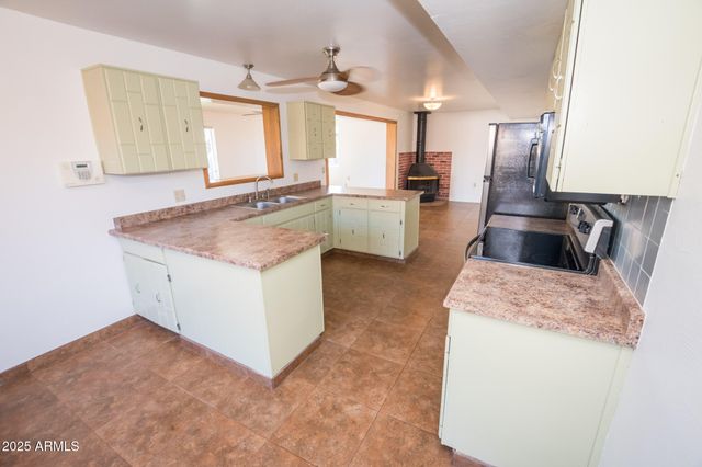 597 HEGGE Drive, Sierra Vista, AZ 85635