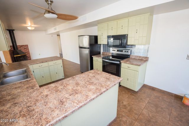 597 HEGGE Drive, Sierra Vista, AZ 85635