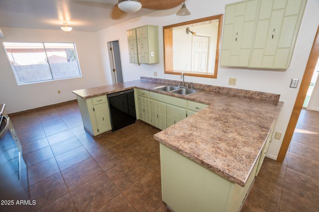 597 HEGGE Drive, Sierra Vista, AZ 85635