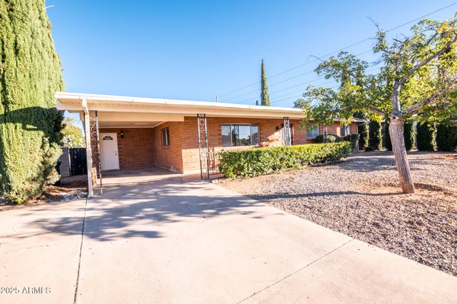 597 HEGGE Drive, Sierra Vista, AZ 85635