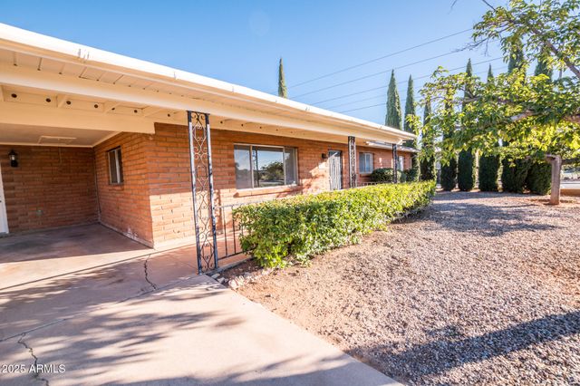 597 HEGGE Drive, Sierra Vista, AZ 85635