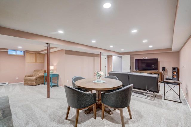 1713 Cross Street, Cross Plains, WI 53528