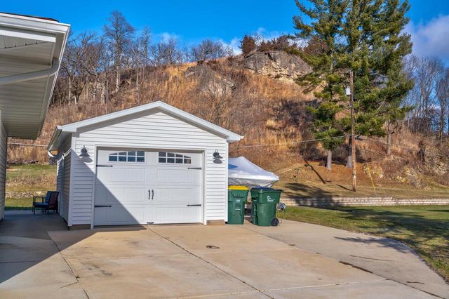 1713 Cross Street, Cross Plains, WI 53528