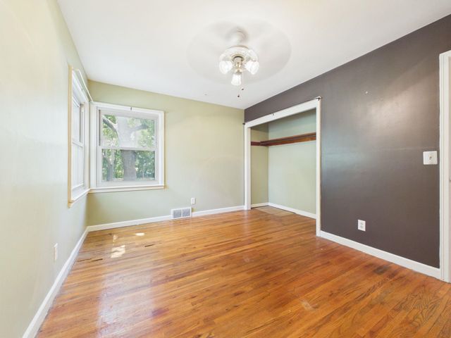 5047 E Morris St, Wichita, KS 67218