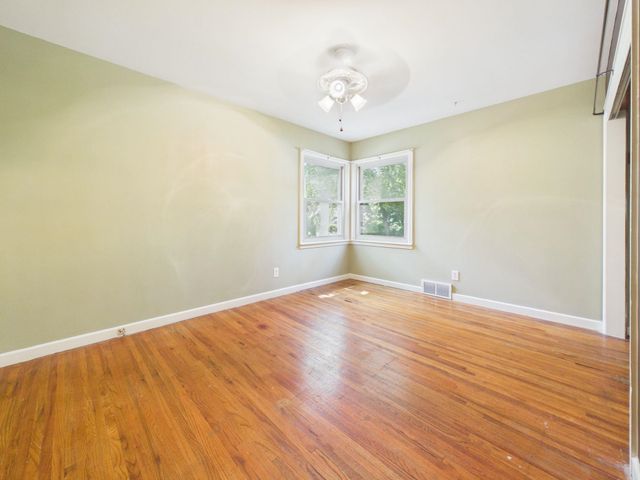 5047 E Morris St, Wichita, KS 67218
