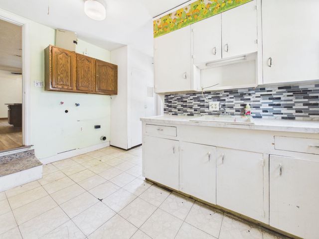 5047 E Morris St, Wichita, KS 67218