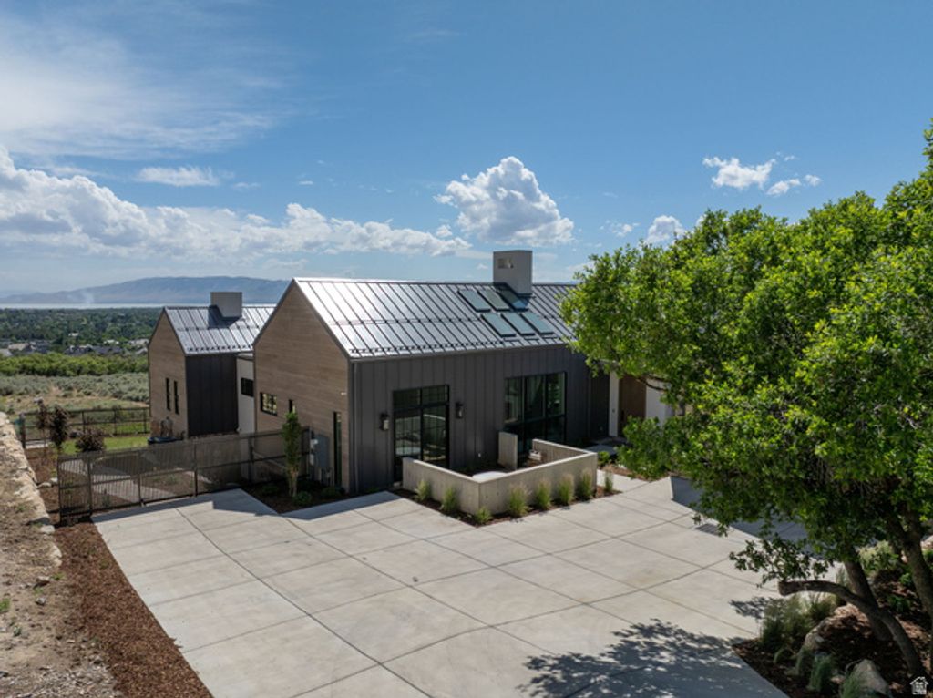 Image 33 of property listing at 3939 W PROSPECTOR WAY, Alpine, UT 84004