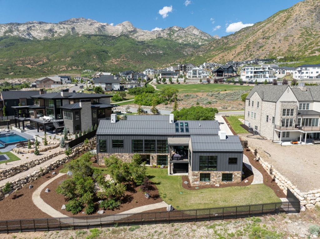 Image 38 of property listing at 3939 W PROSPECTOR WAY, Alpine, UT 84004