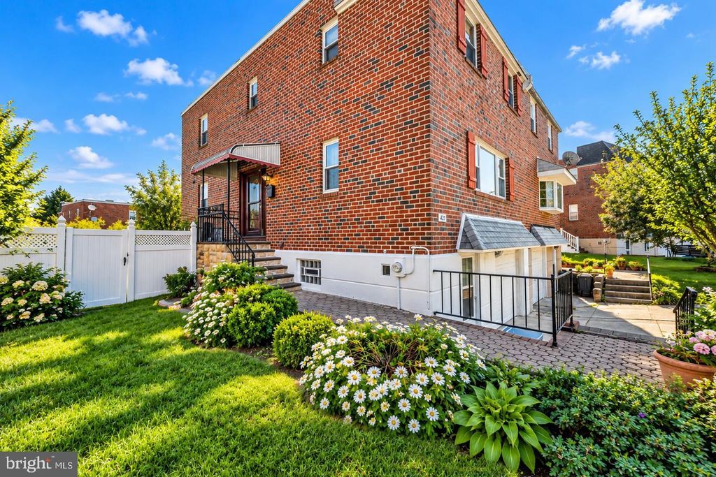 421 SELMA ST, PHILADELPHIA, PA 19116 — photo 2
