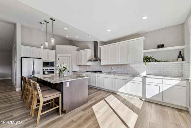 1521 Stephanie Way, Minden, NV 89423