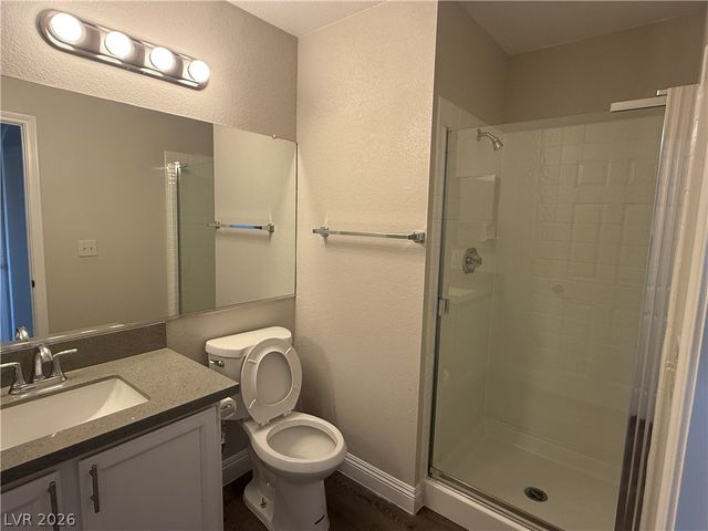 10025 Harpoon Circle, Las Vegas, NV 89117