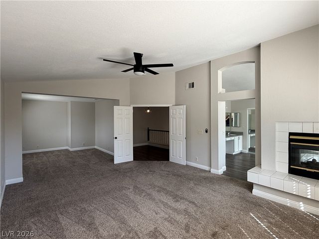 10025 Harpoon Circle, Las Vegas, NV 89117