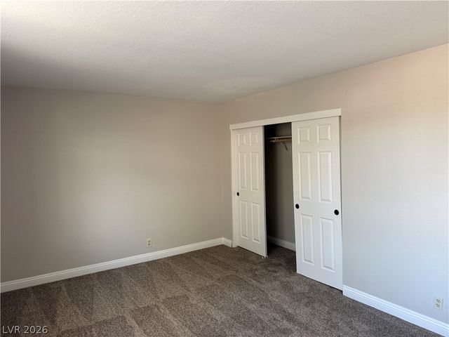 10025 Harpoon Circle, Las Vegas, NV 89117