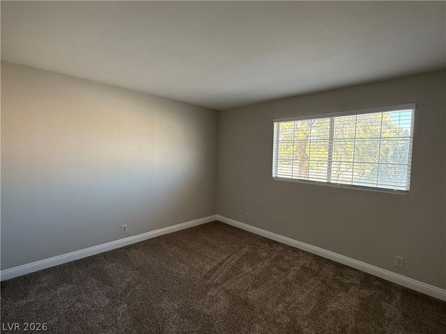 10025 Harpoon Circle, Las Vegas, NV 89117