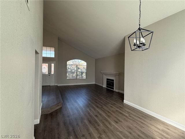 10025 Harpoon Circle, Las Vegas, NV 89117