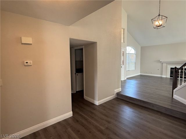 10025 Harpoon Circle, Las Vegas, NV 89117