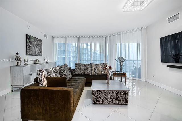 3131 NE 188th St 1-1104, Aventura, FL 33180