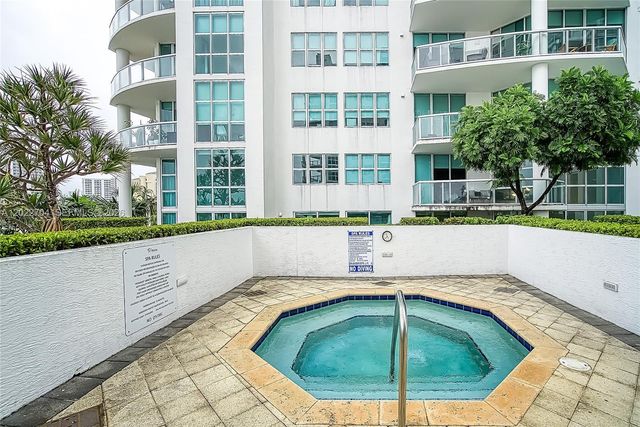 3131 NE 188th St 1-1104, Aventura, FL 33180