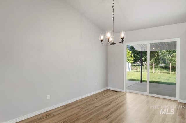 1204 5th Ave E, Jerome, ID 83338