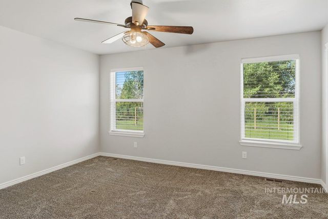 1204 5th Ave E, Jerome, ID 83338