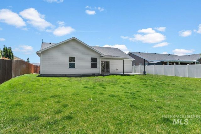 1204 5th Ave E, Jerome, ID 83338