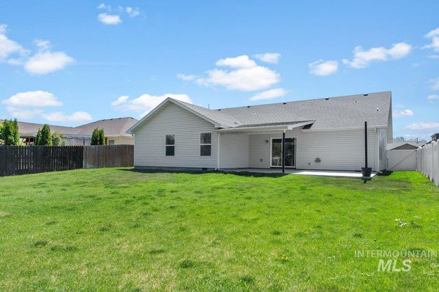 1204 5th Ave E, Jerome, ID 83338