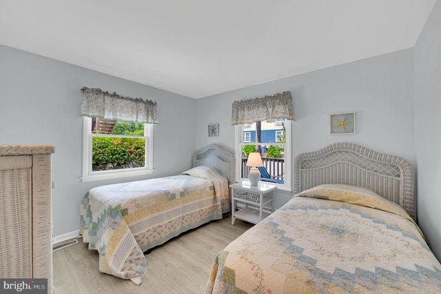 14 E 24TH, Barnegat Light, NJ 08006