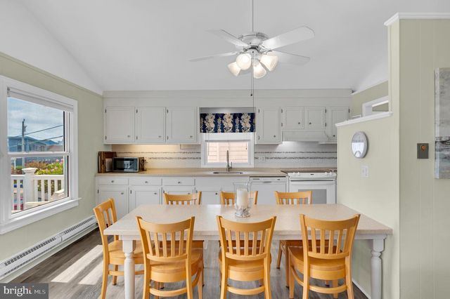 14 E 24TH, Barnegat Light, NJ 08006