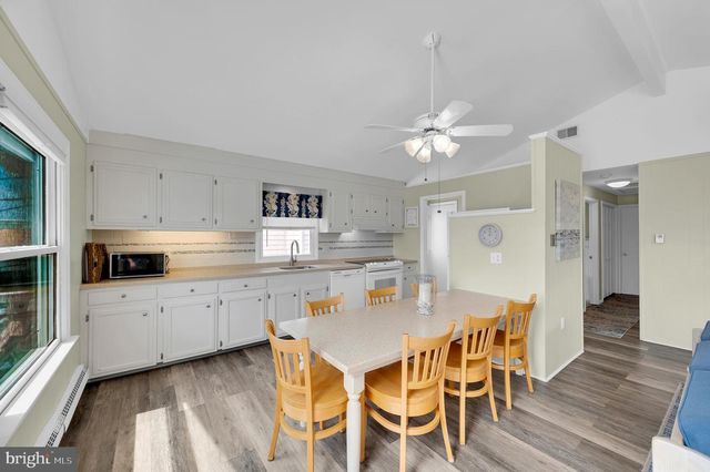 14 E 24TH, Barnegat Light, NJ 08006