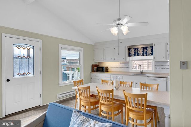 14 E 24TH, Barnegat Light, NJ 08006