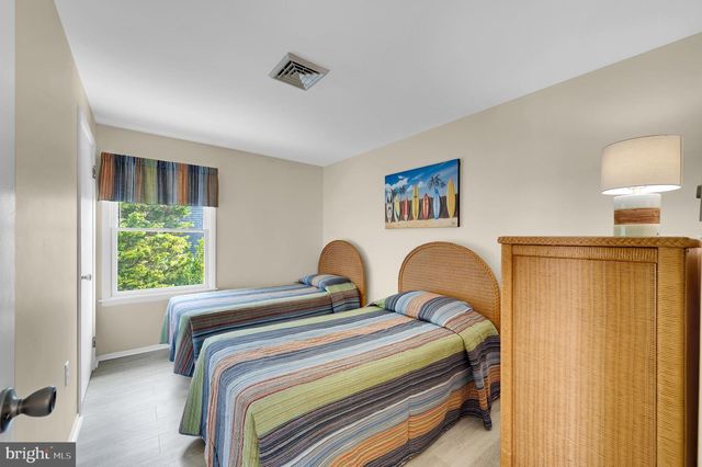 14 E 24TH, Barnegat Light, NJ 08006