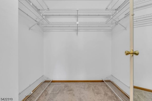 2 Lenape Dr, Stanhope Boro, NJ 07874