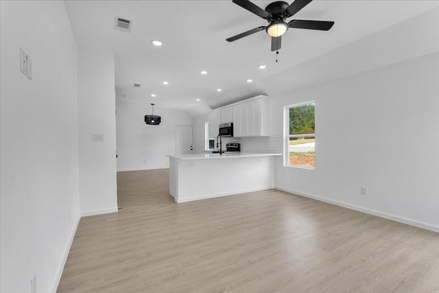 415 E Monterey Street, Denison, TX 75021