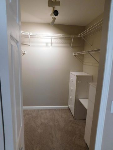 30042 W 12 Mile Road 52, Farmington Hills, MI 48334