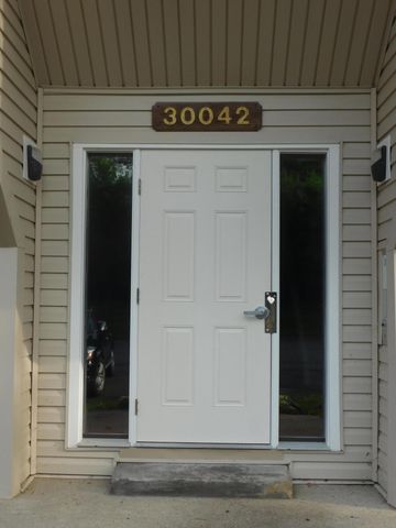 30042 W 12 Mile Road 52, Farmington Hills, MI 48334