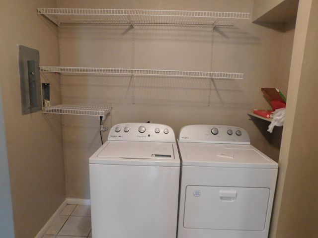 30042 W 12 Mile Road 52, Farmington Hills, MI 48334