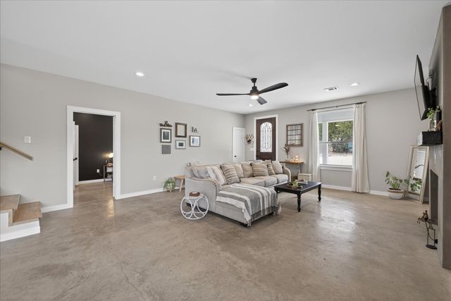 1301 Private Road 34, Granbury, TX 76048