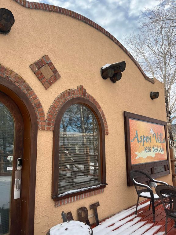 1626 Beck Ave, Cody, WY 82414