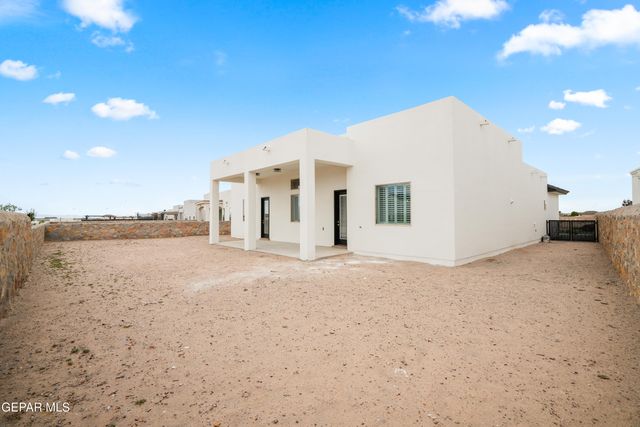 320 Emerald Rise Drive, El Paso, TX 79928