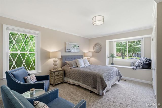 9102 Fox Estates Drive, Sunset Hills, MO 63127