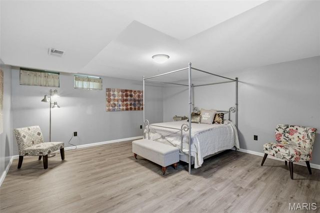 9102 Fox Estates Drive, Sunset Hills, MO 63127